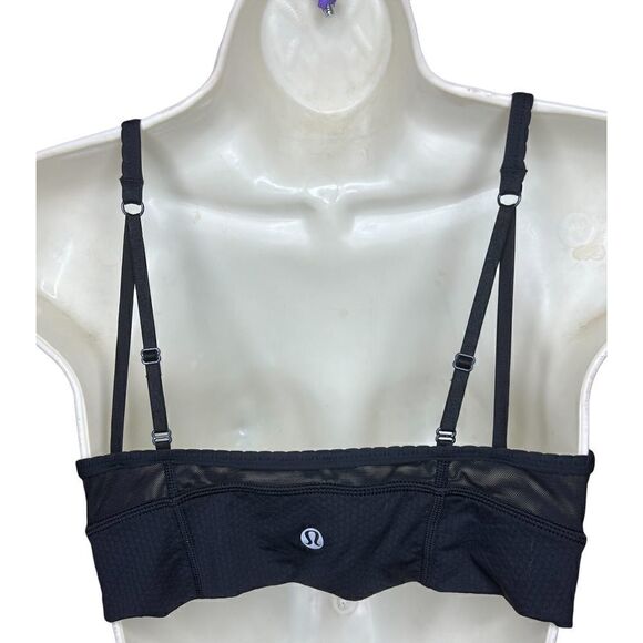 Lululemon Black & Mesh Pullover Bralette Size 8 - Picture 2 of 4